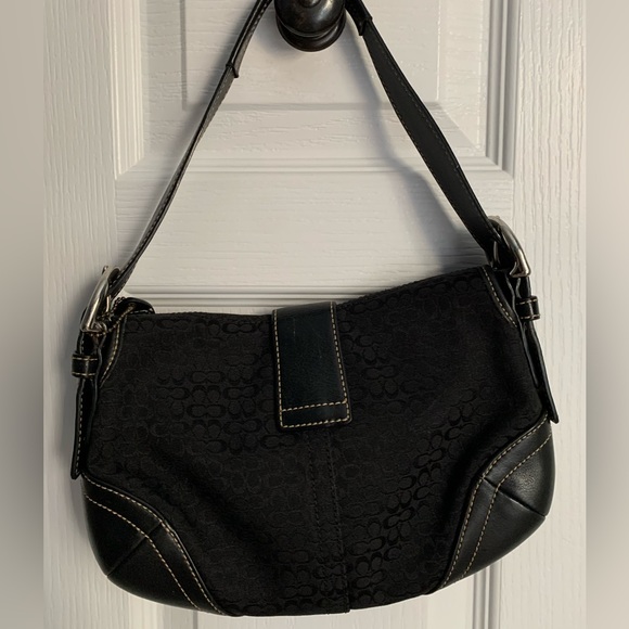 Vintage Coach Shoulder Purse - Picture 4 of 7